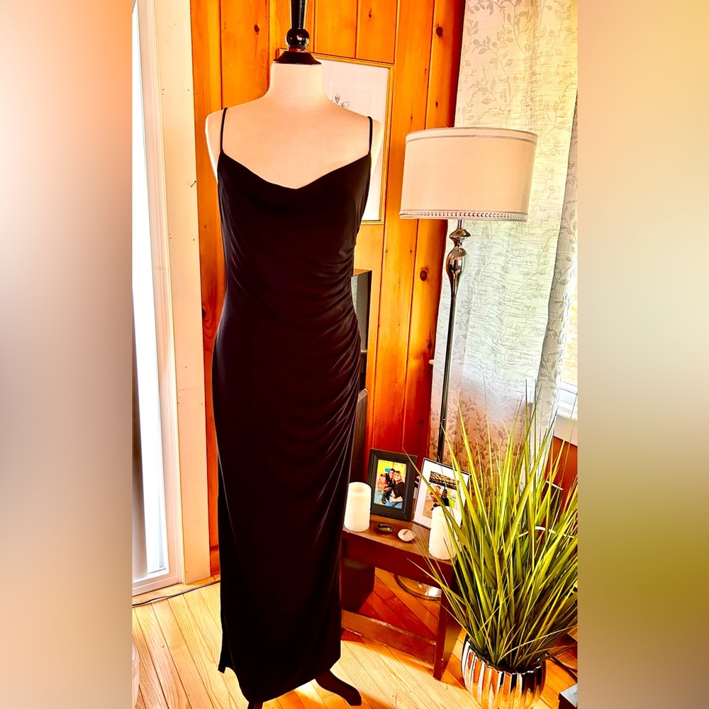 Laundry black dress worn once.